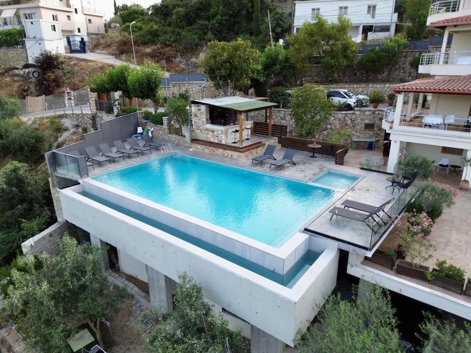 Bed and Breakfast Royal 1967 à Himarë Extérieur photo